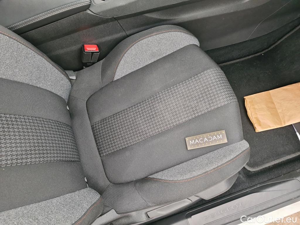  Peugeot  3008  Active Pack 1.5 HDi 130CV BVA8 E6d #8