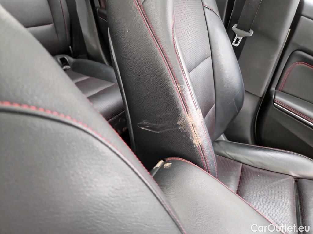 Mercedes  CLA-Klasse MERCEDES-BENZ Classe CLA 4p Coupé CLA 220 d Business Exécutive 4M BA7 #48