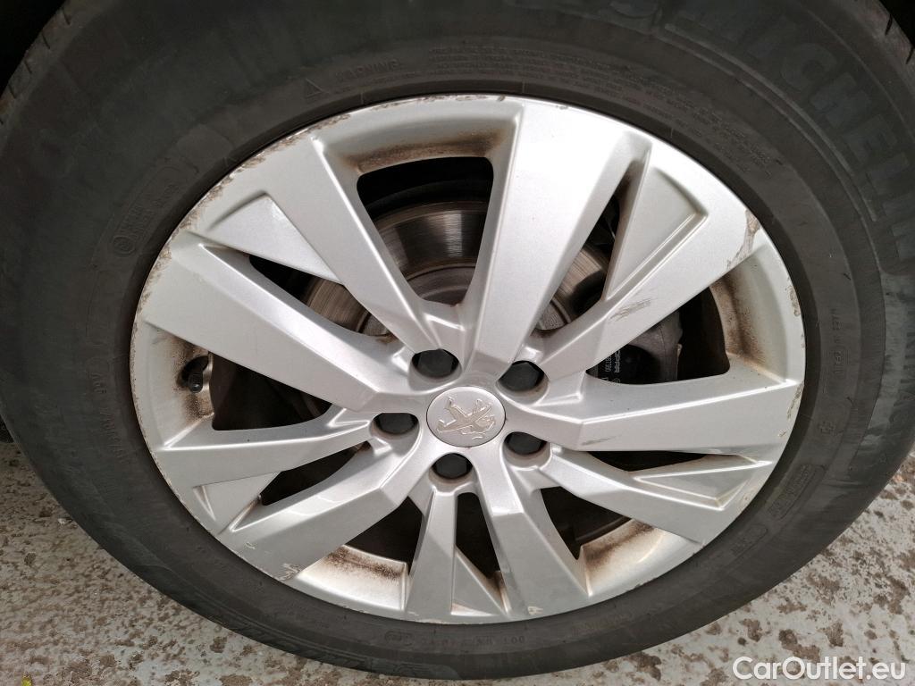  Peugeot  5008  Active Business 1.2 PureTech 130CV BVA8 E6d #12