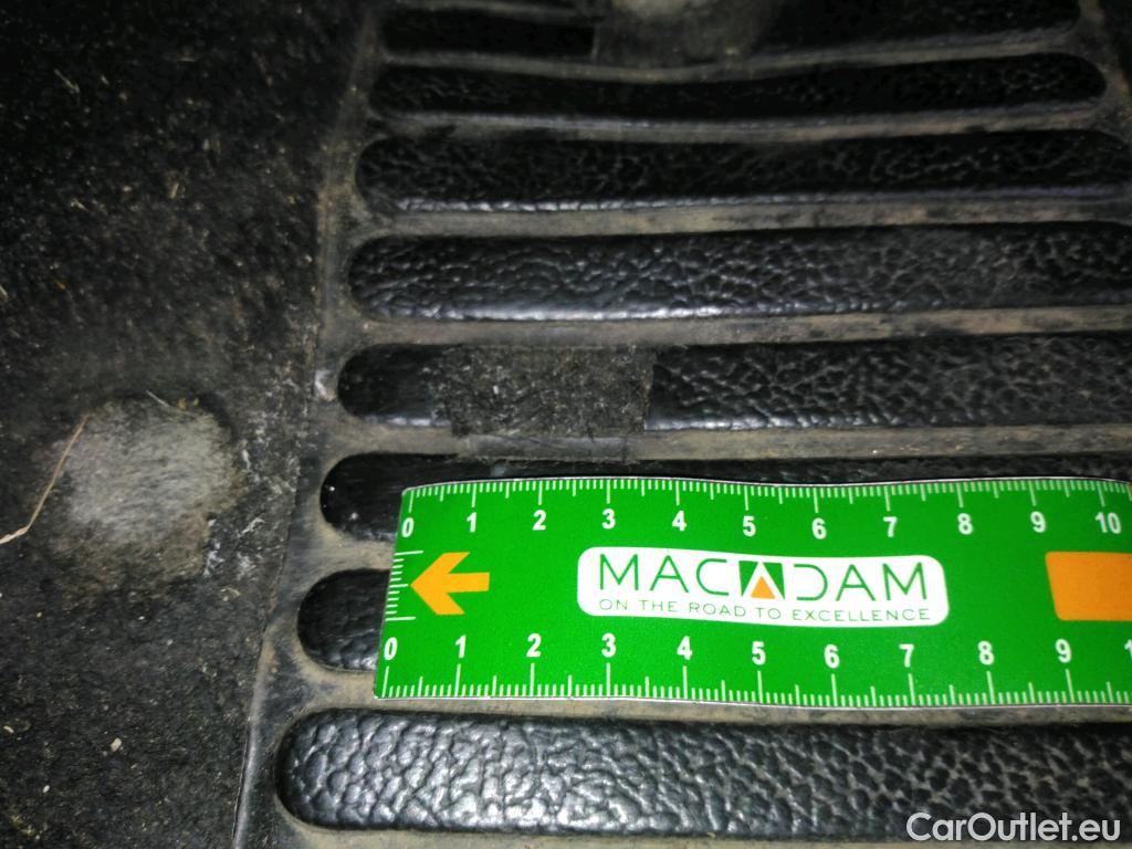  Renault  Clio  IV Air MediaNav 1.5 dCi 90CV BVM5 E6 #3