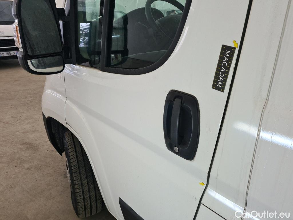  Peugeot  Boxer PEUGEOT  VU 4p Fourgon 2.0 BLUEHDI 110 PREMIUM 330 L1H2 #3