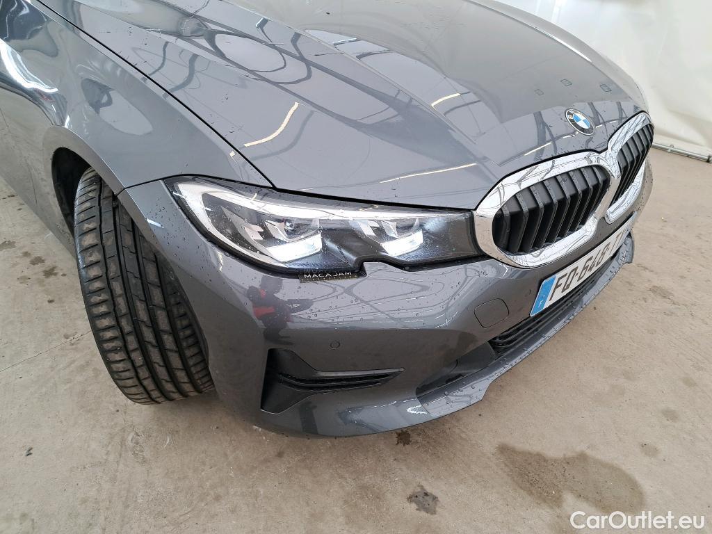  Bmw  Serie 3 BMW Série 3 Berline / 2018 / 4P / Berline 330e 292ch Business Design BVA8 Hybride #1