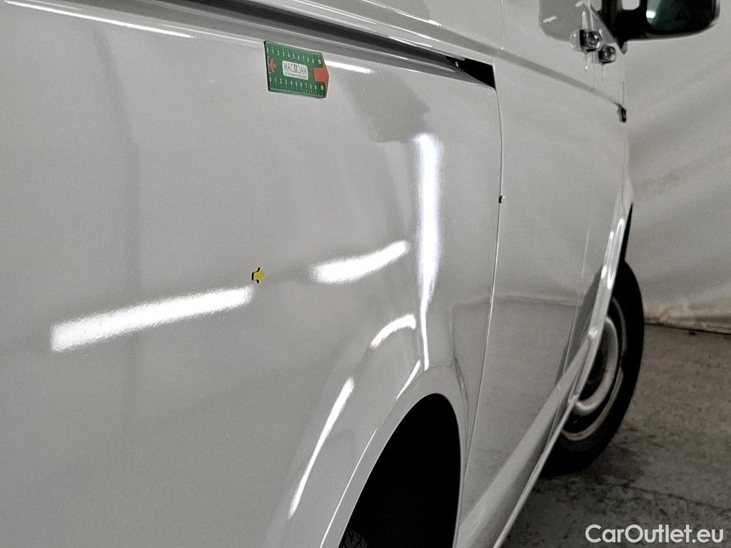  Volkswagen  Transporter T6  Fourgon 2.0 TDI 150CV BVM6 E6 #2
