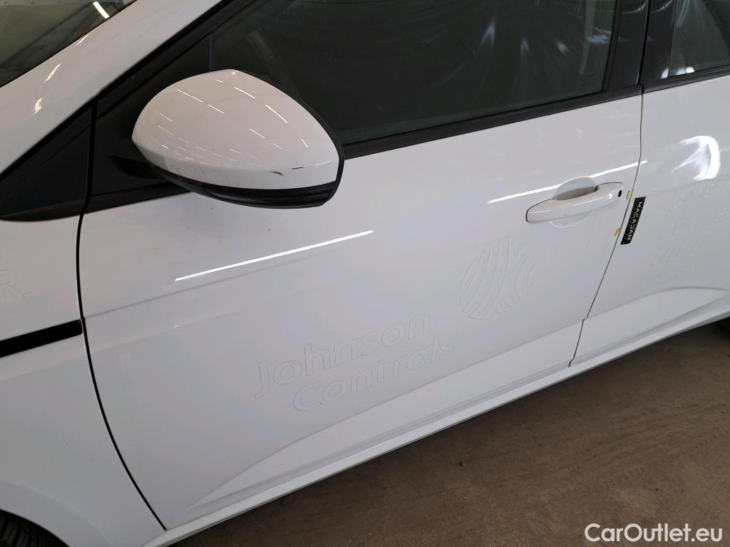  Renault  Megane  IV Berline 5pt. Société Air Nav 1.5 dCi 90CV BVM6 E6 #10