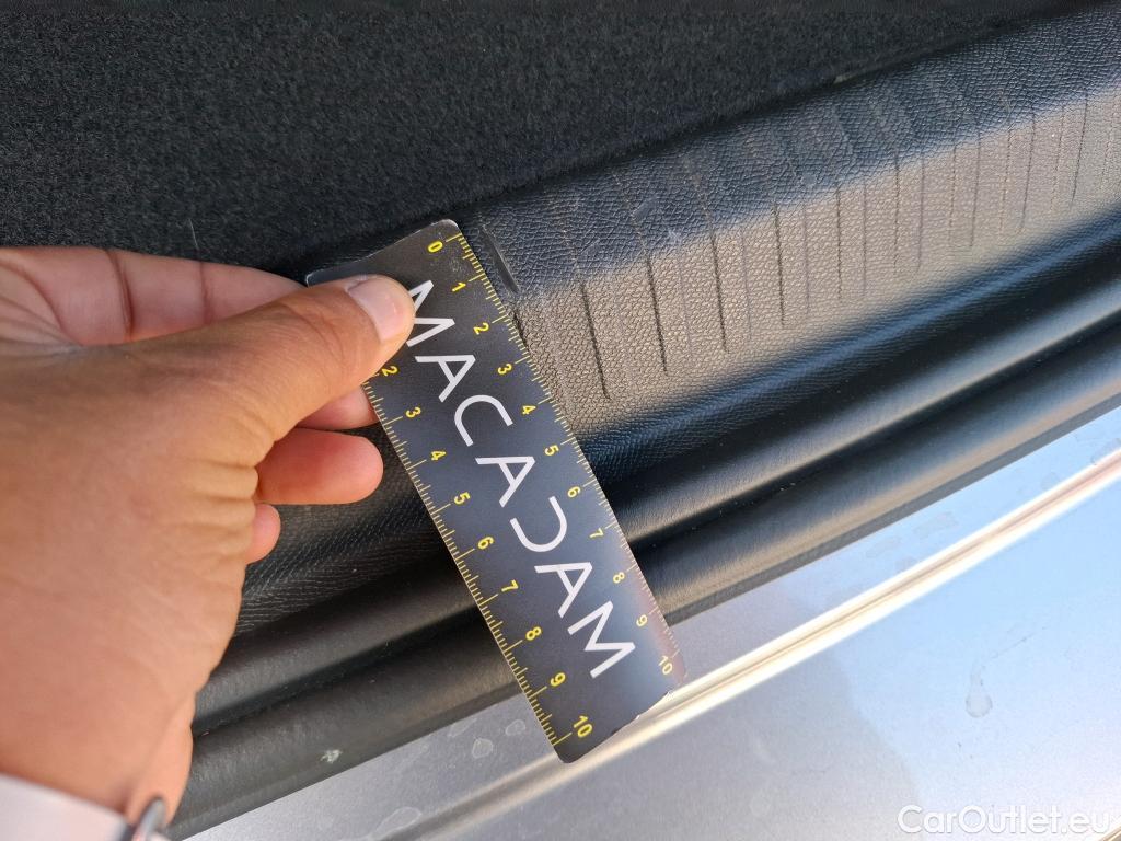  Citroen  C4 CITROEN  / 2020 / 5P / Berline PureTech 130 EAT8 MAX #8
