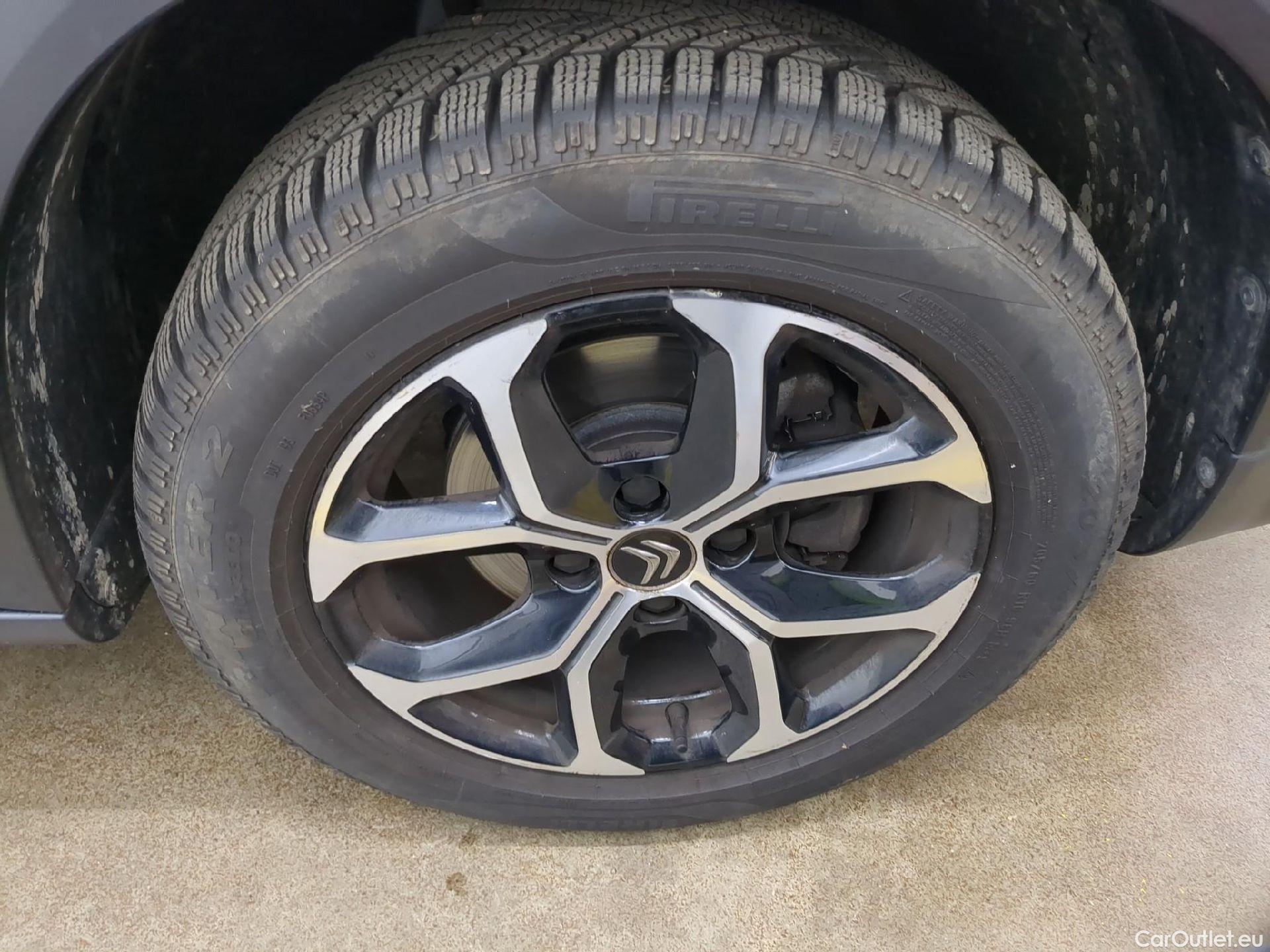  Citroen  C3  Aircross Shine 1.2 PureTech 130CV BVA6 E6d / VO RECONDITIONNE - PHOTOS AVANT RECONDITIONNEMENT #3