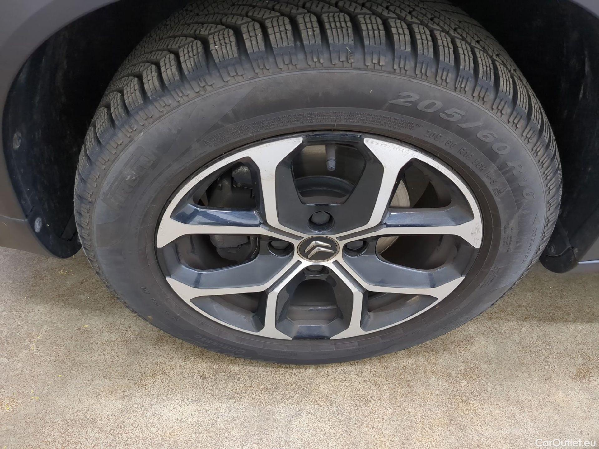  Citroen  C3  Aircross Shine 1.2 PureTech 130CV BVA6 E6d / VO RECONDITIONNE - PHOTOS AVANT RECONDITIONNEMENT #4