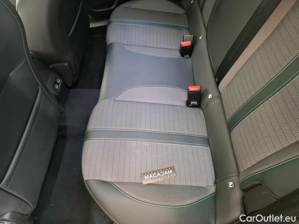  Peugeot  2008  Allure Business 1.2 PureTech 130CV E6d #14