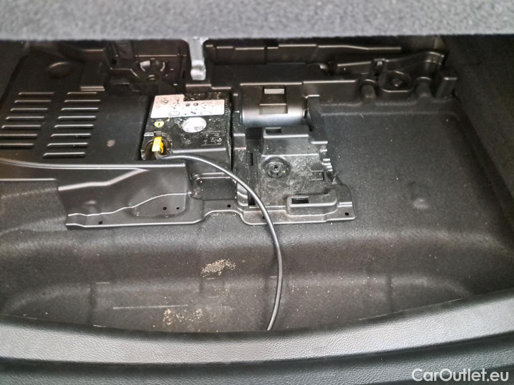 Mercedes  CLA-Klasse MERCEDES-BENZ CLA Shooting Brake / 2019 / 5P / Break CLA 200 AMG Line BA7 #24