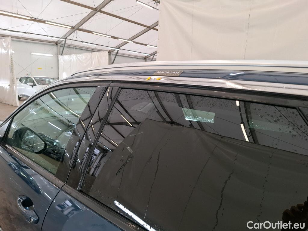  Peugeot  3008  Allure Pack 1.2 PureTech 130CV BVA8 E6d #24