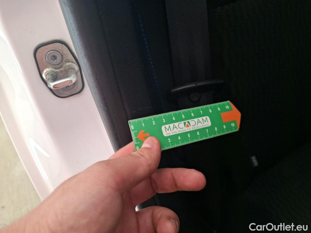  Peugeot  208  Style 1.2 PureTech 80CV BVM5 E6 #9