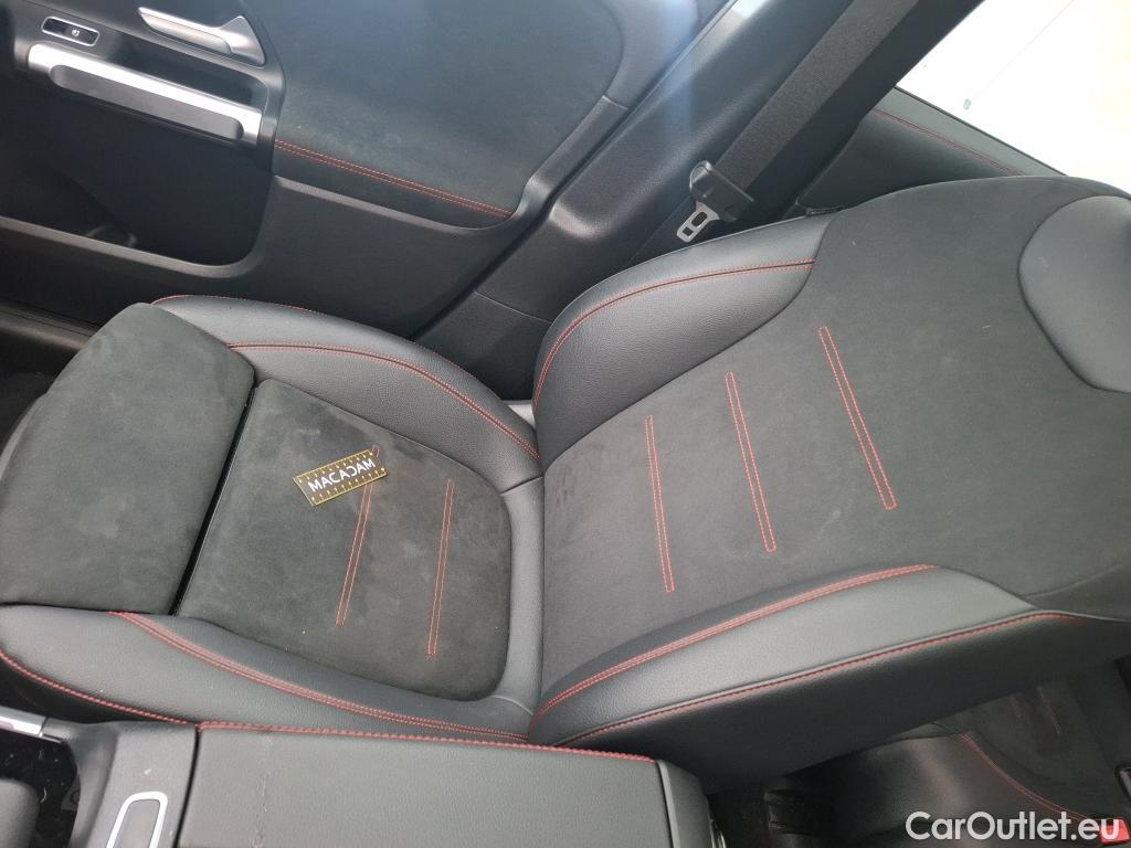  Mercedes  EQB  / 2021 / 5P / SUV BEV 67KWH  350 AMG LINE 4MATIC #40