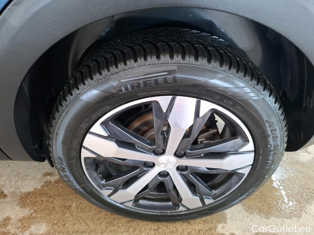  Peugeot  3008  Allure Pack 1.2 PureTech 130CV BVA8 E6d #58