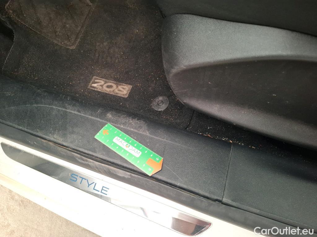  Peugeot  208  Style 1.2 PureTech 80CV BVM5 E6 #5