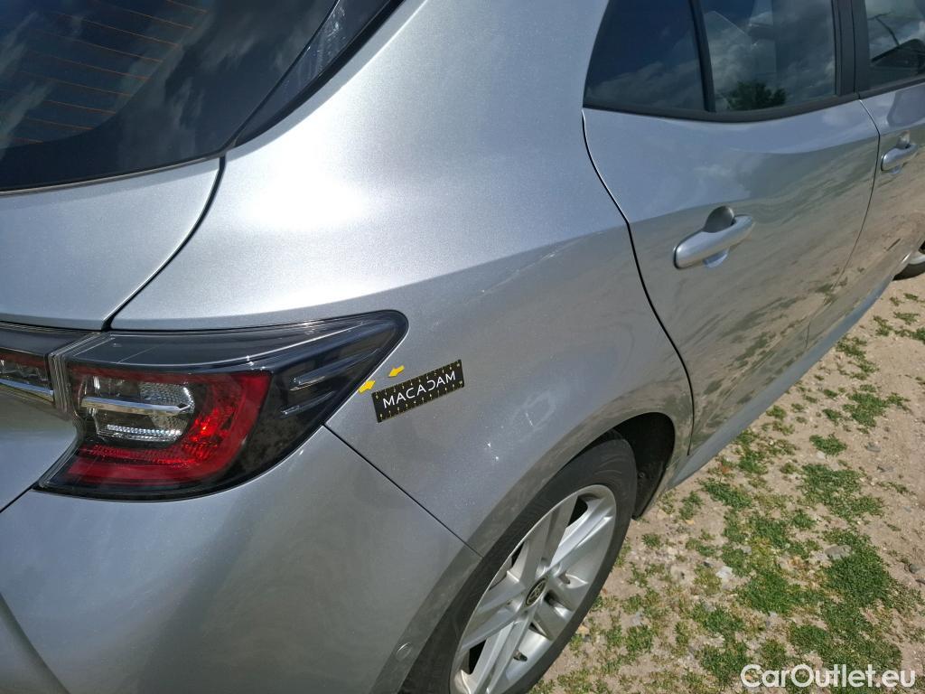  Toyota  Corolla TOYOTA  / 2018 / 5P / Berline Hybride 122h Dynamic Business Beyond Zer #9