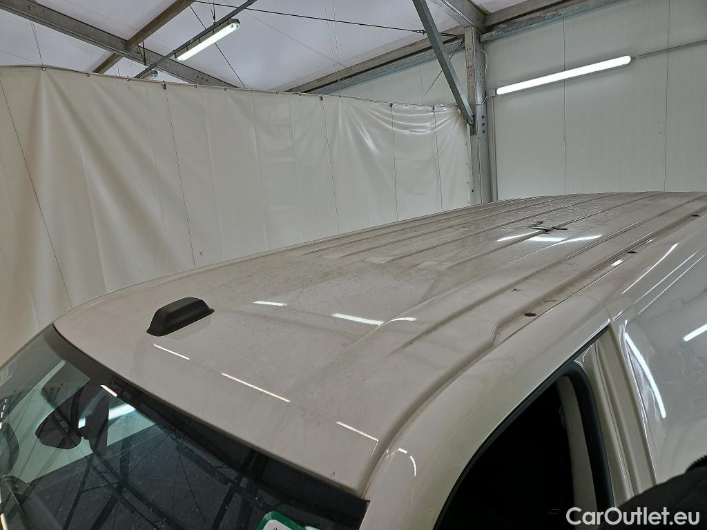  Volkswagen  Transporter VOLKSWAGEN  / 2019 / 4P / Fourgon tôlé 2.0 TDi 110 L1H1 Business #12
