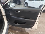  KIA  STONIC KIA  / 2017 / 5P / SUV 1.0 T-GDI 74KW MHEV STYLE #113