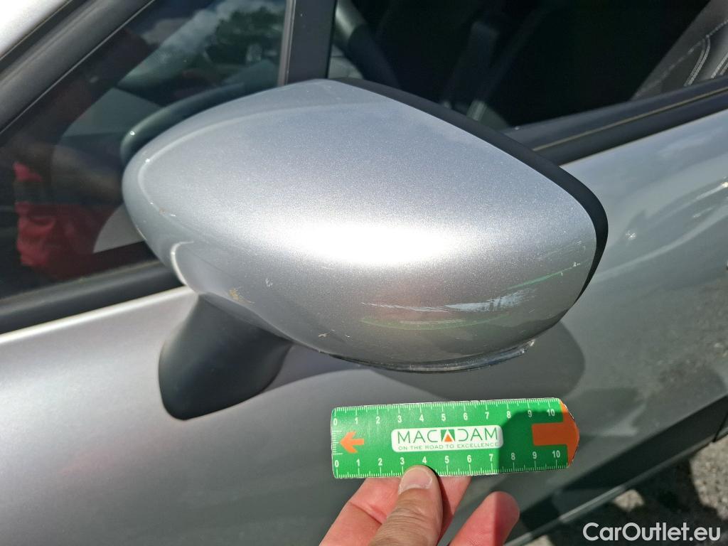  Renault  Clio  IV Business 0.9 TCe 90CV BVM5 E6 #30