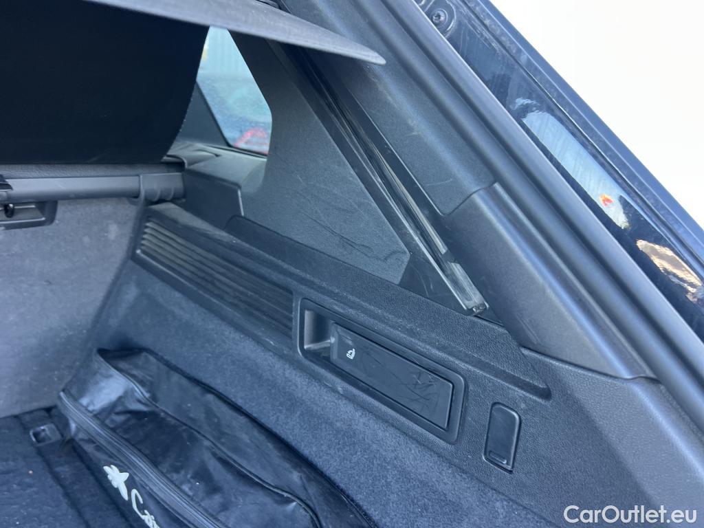 Volkswagen  Touareg VOLKSWAGEN  / 2018 / 5P / todoterreno R 3.0 V6 TSI 340kW Tip 4M (AC2) #11