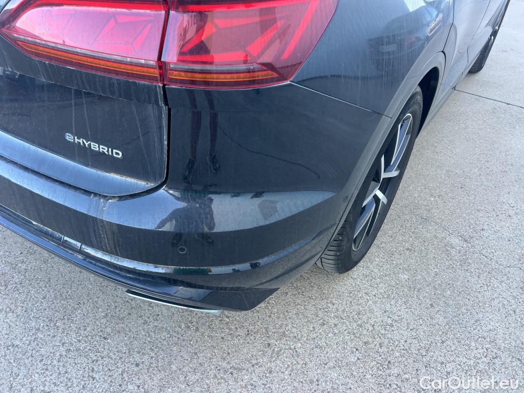  Volkswagen  Touareg VOLKSWAGEN  / 2018 / 5P / todoterreno R 3.0 V6 TSI 340kW Tip 4M (AC2) #13
