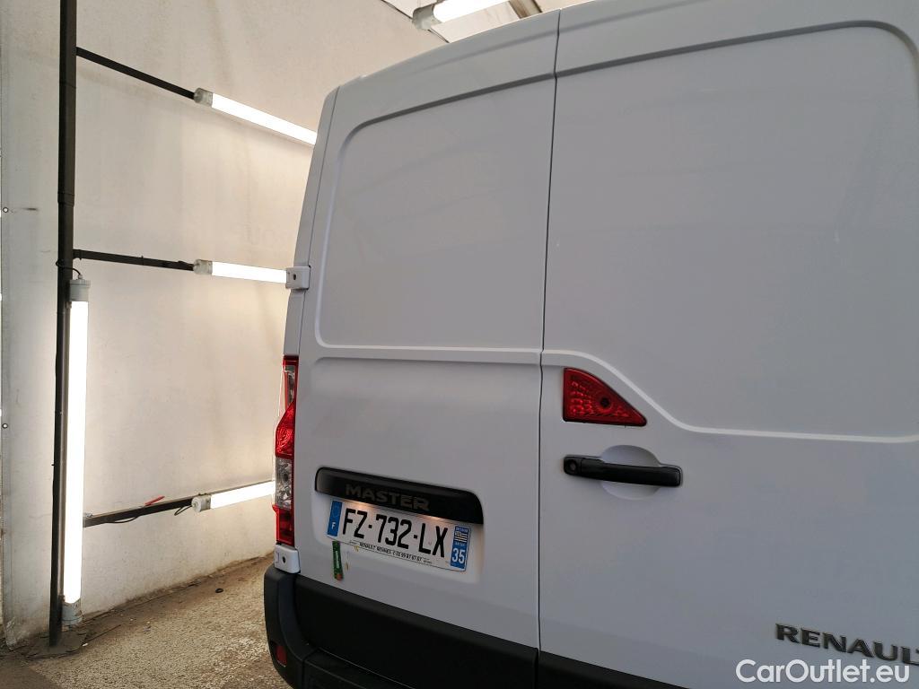  Renault  Master RENAULT  / 2019 / 4P / Fourgon tôlé CA Tr GCF F3300 L1H1 dCi 135 #17