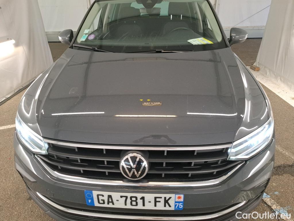  Volkswagen  Tiguan VOLKSWAGEN  / 2020 / 5P / SUV 1.4 eHybrid 245 DSG6 Life #7