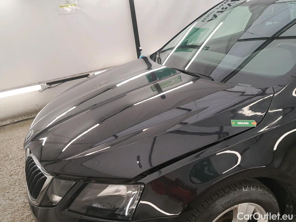  Skoda  Octavia  Combi Business 1.0 TSI 115CV BVA7 E6 #4
