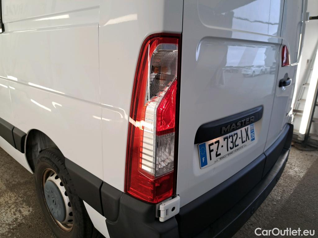  Renault  Master RENAULT  / 2019 / 4P / Fourgon tôlé CA Tr GCF F3300 L1H1 dCi 135 #12