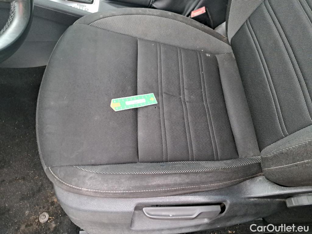  Skoda  Octavia  Combi Business 1.0 TSI 115CV BVA7 E6 #26