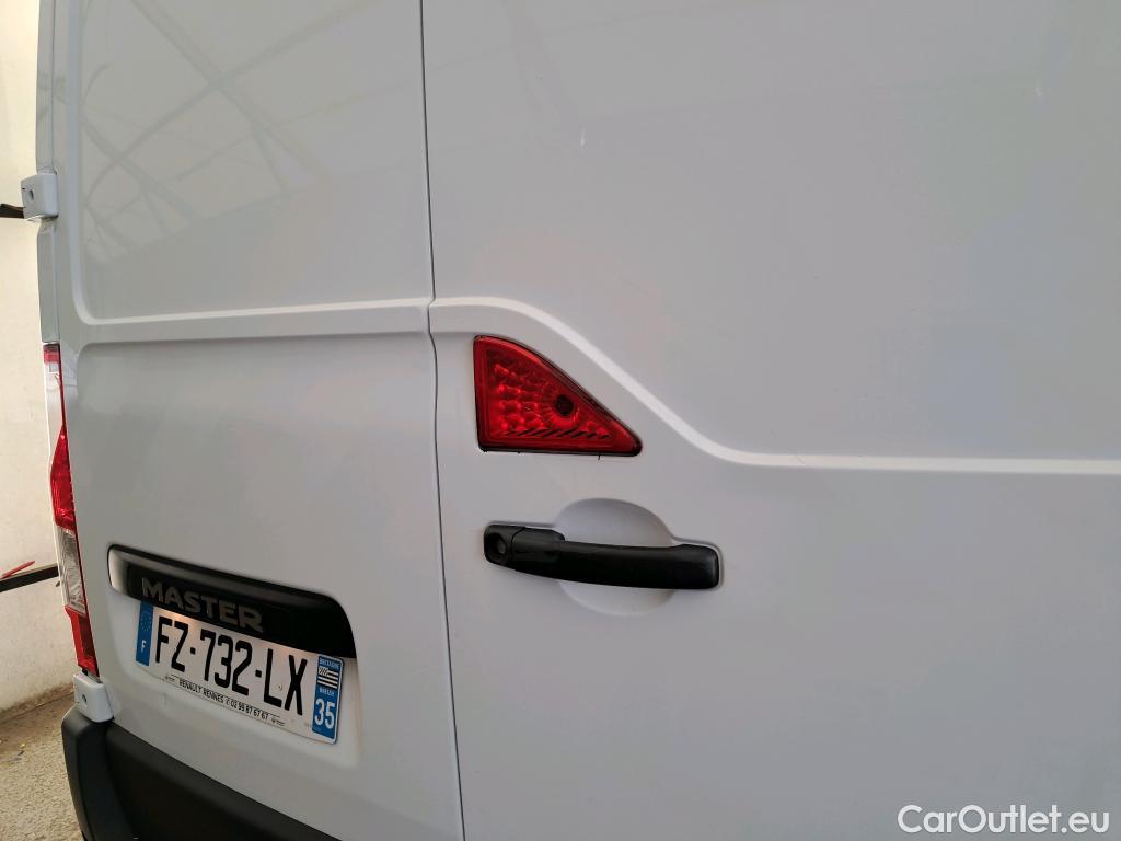  Renault  Master RENAULT  / 2019 / 4P / Fourgon tôlé CA Tr GCF F3300 L1H1 dCi 135 #19