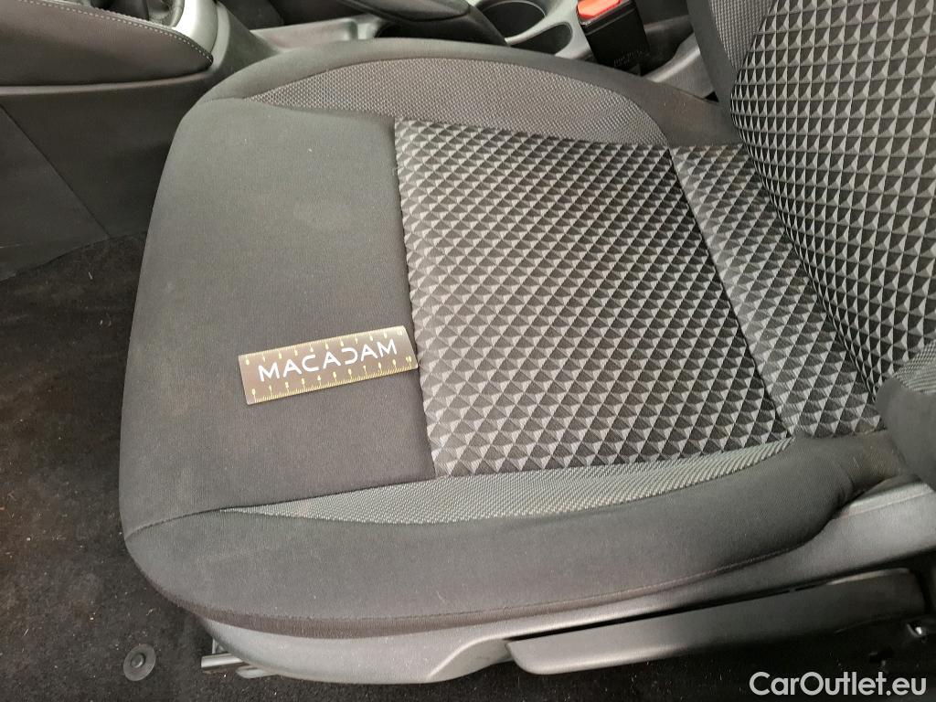  Nissan  Micra NISSAN  / 2016 / 5P / Berline IG-T 100 Business Edition #15