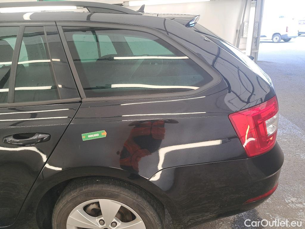  Skoda  Octavia  Combi Business 1.0 TSI 115CV BVA7 E6 #8