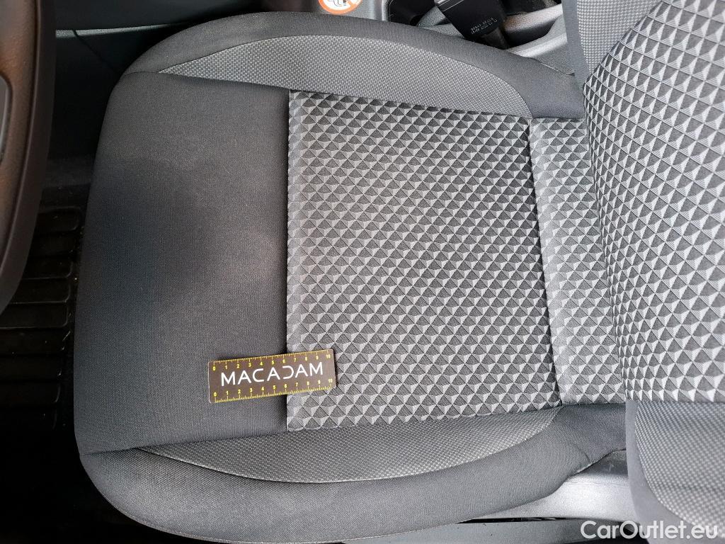  Nissan  Micra NISSAN  / 2016 / 5P / Berline IG-T 92 Business Edition #8