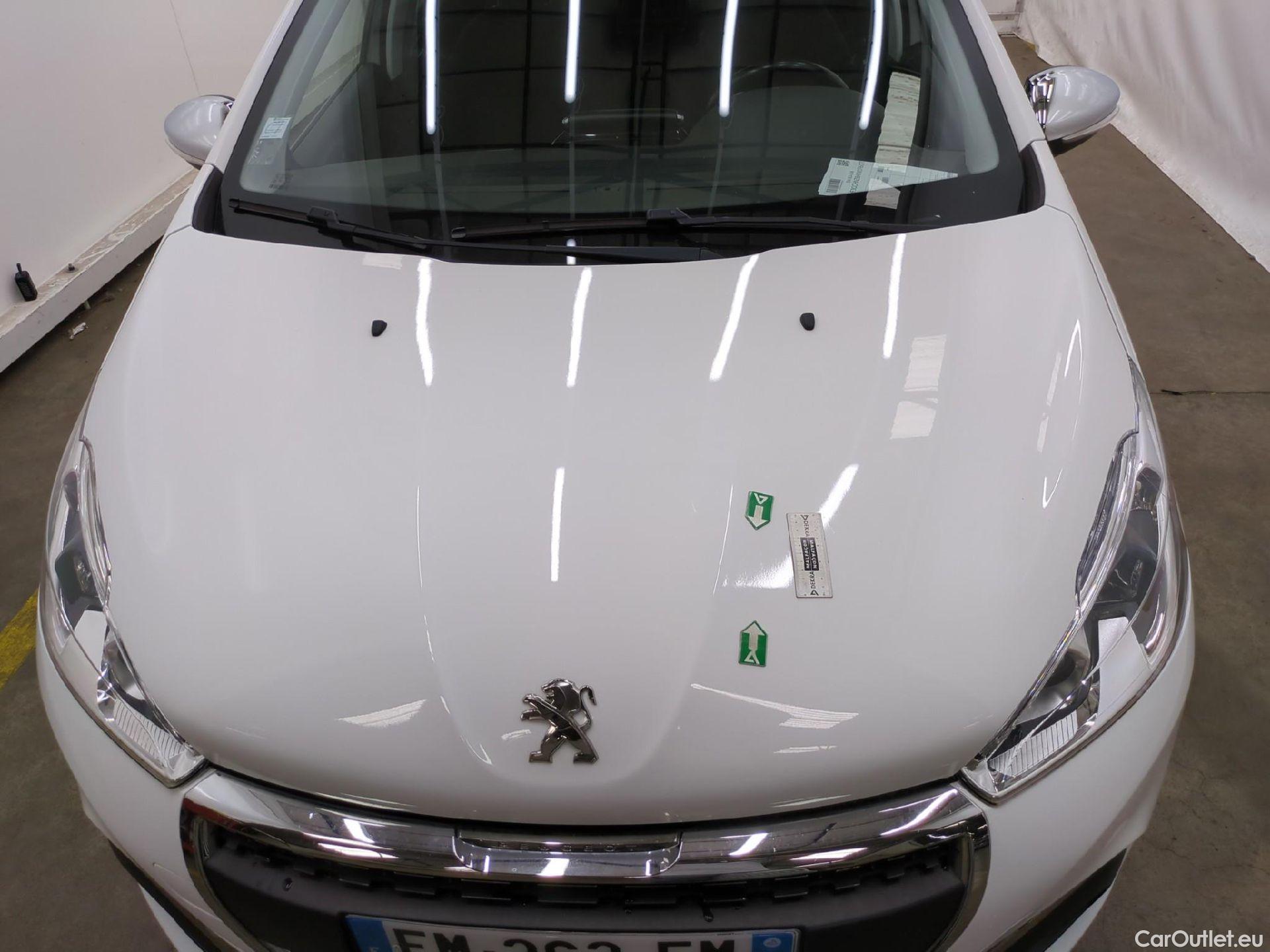  Peugeot  208  Allure Business 1.2 PureTech 110CV BVM5 E6 #8