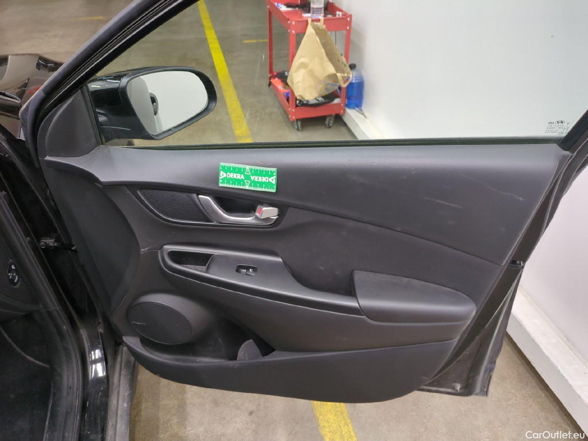  Hyundai  Konna Kona Business Mild-Hybrid 2WD 1.0 T-GDI 120CV BVM6 E6d #4