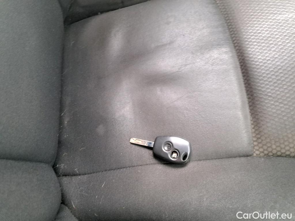  Renault  Kangoo  II Express Grand Confort (L1) 1.5 dCi 80CV BVM6 E6dT #40