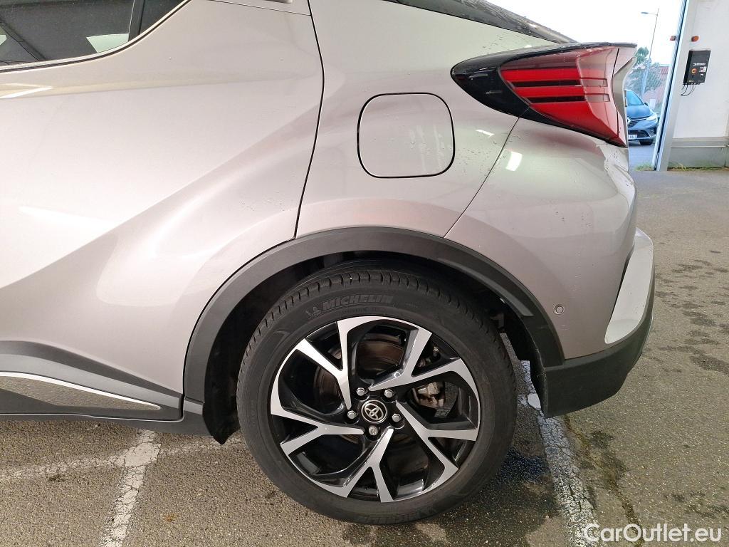  Toyota  C-HR TOYOTA  / 2016 / 5P / SUV 2.0 HYBRIDE 184 COLLECTION #18