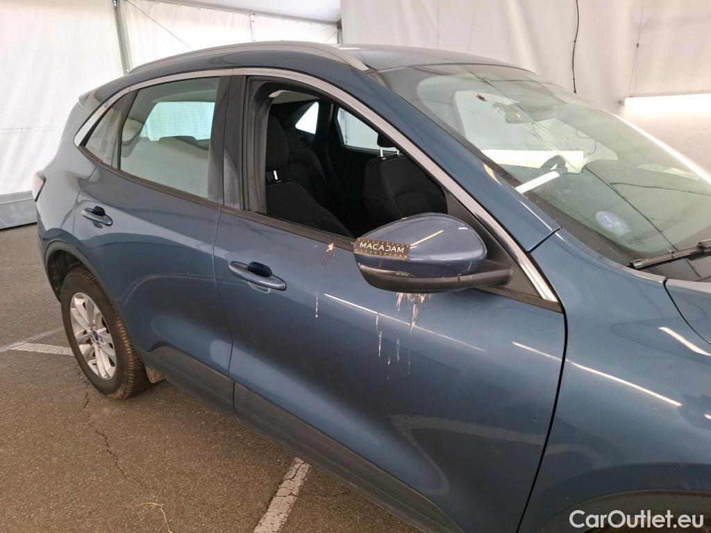  Ford  Kuga FORD  / 2019 / 5P / SUV 2.5 190 hybrid Flexifuel Pshift Titanium #16