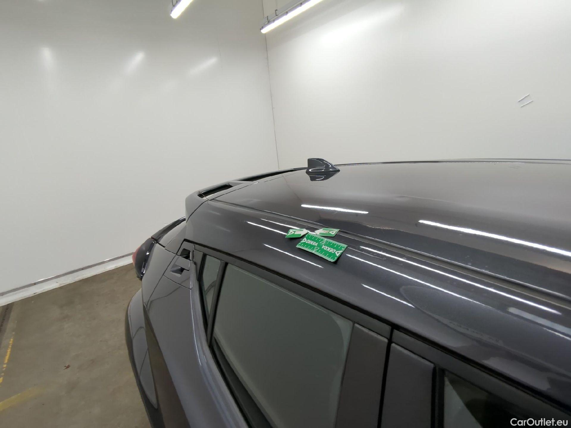  Toyota  C-HR TOYOTA  / 2016 / 5P / SUV 1.8 HYBRIDE 122 DYNAMIC BUSINESS #18