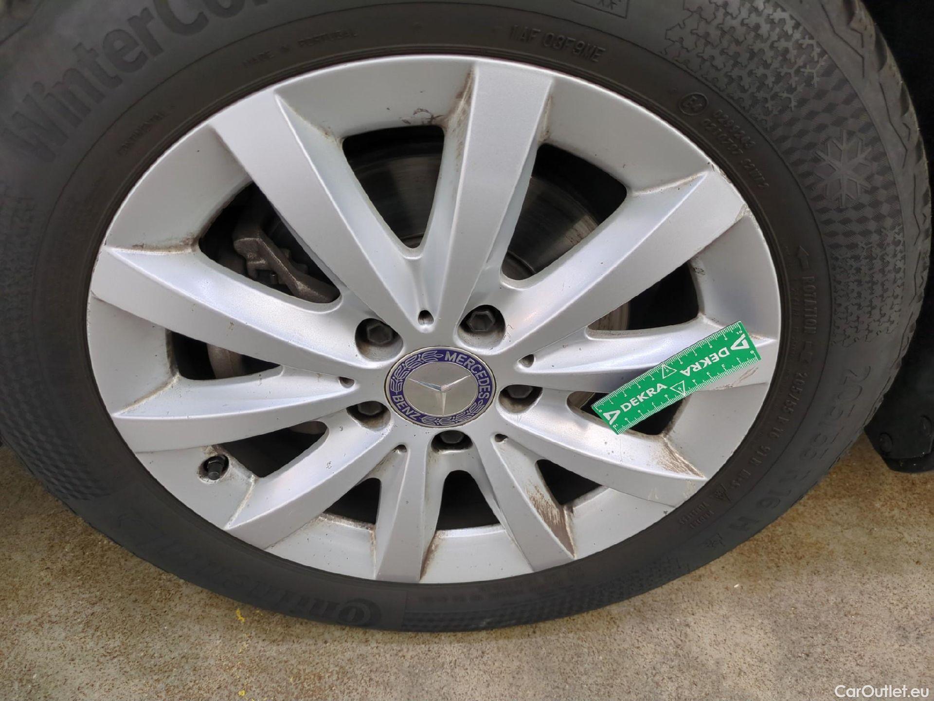  Mercedes  B-Klasse MERCEDES-BENZ Classe B 5p Monovolume B 180 d Business #7