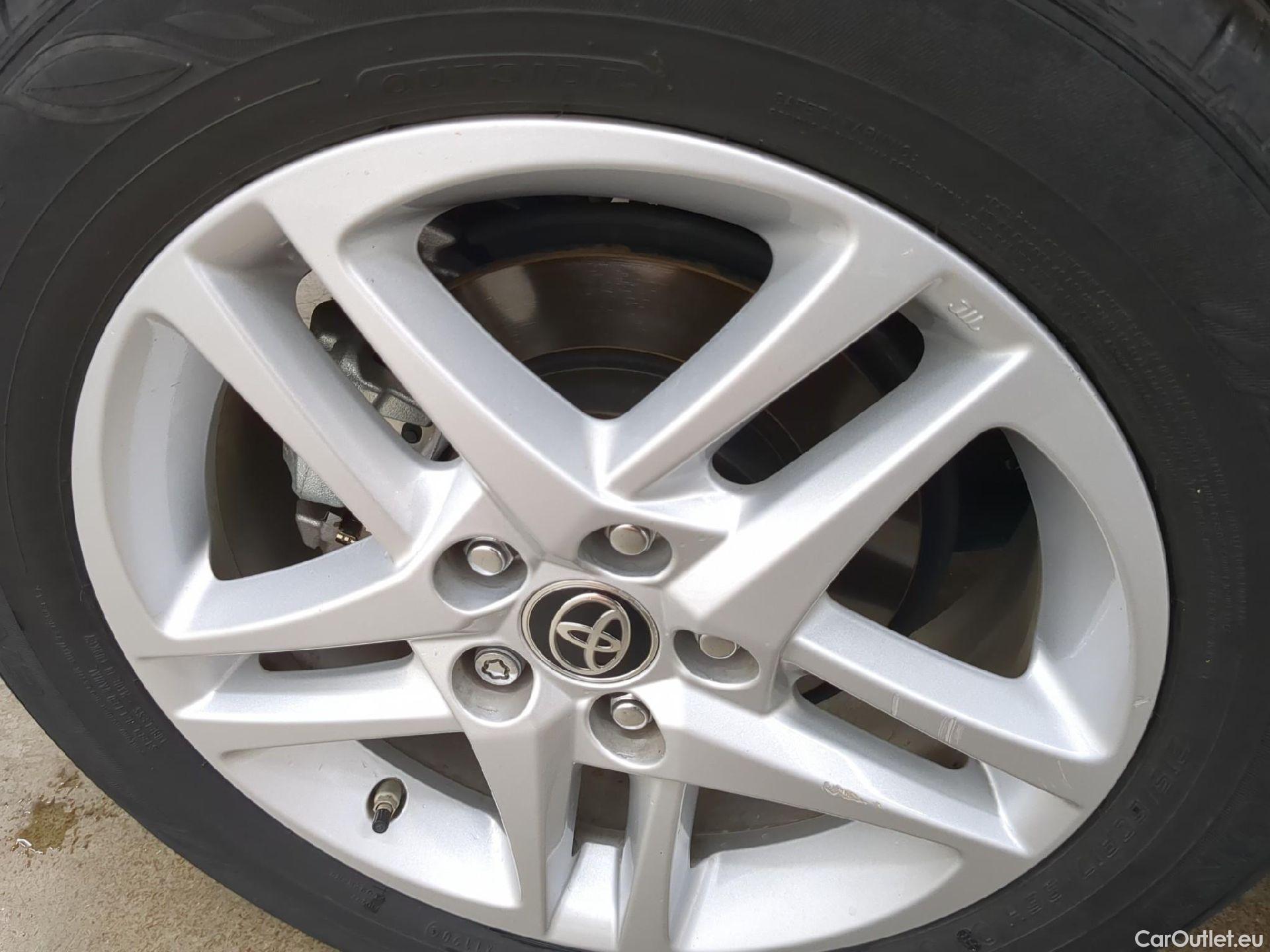  Toyota  C-HR TOYOTA  / 2016 / 5P / SUV 1.8 HYBRIDE 122 DYNAMIC BUSINESS #10