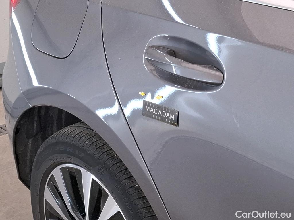  Mercedes  A-Klasse MERCEDES-BENZ Classe A Compact / 2018 / 5P / Berline A 250 e Business Line 8G-DCT #24