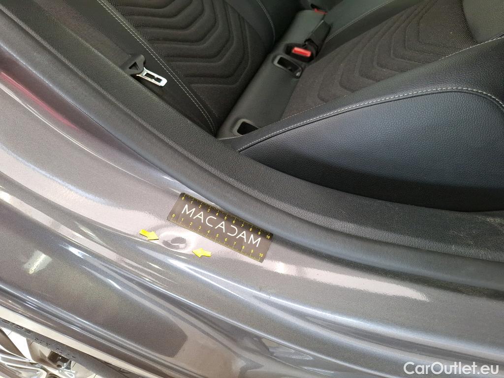  Mercedes  A-Klasse MERCEDES-BENZ Classe A Compact / 2018 / 5P / Berline A 250 e Business Line 8G-DCT #18