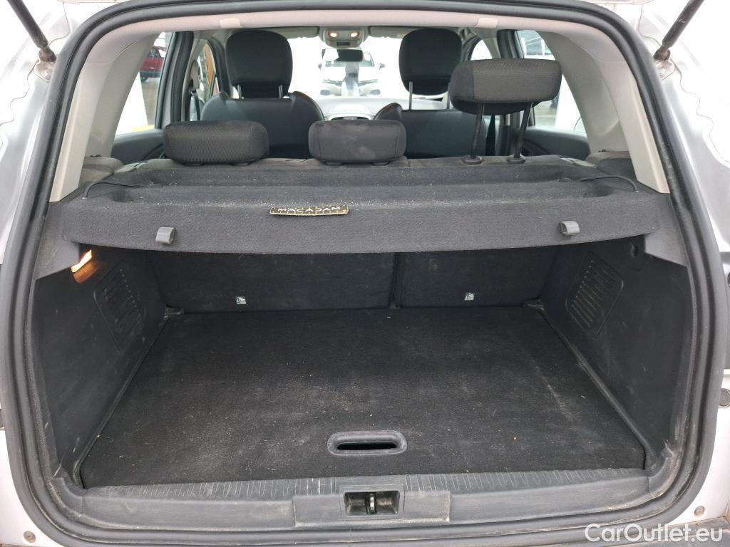  Renault  Captur RENAULT  / 2017 / 5P / Crossover Business dCi 90 #25