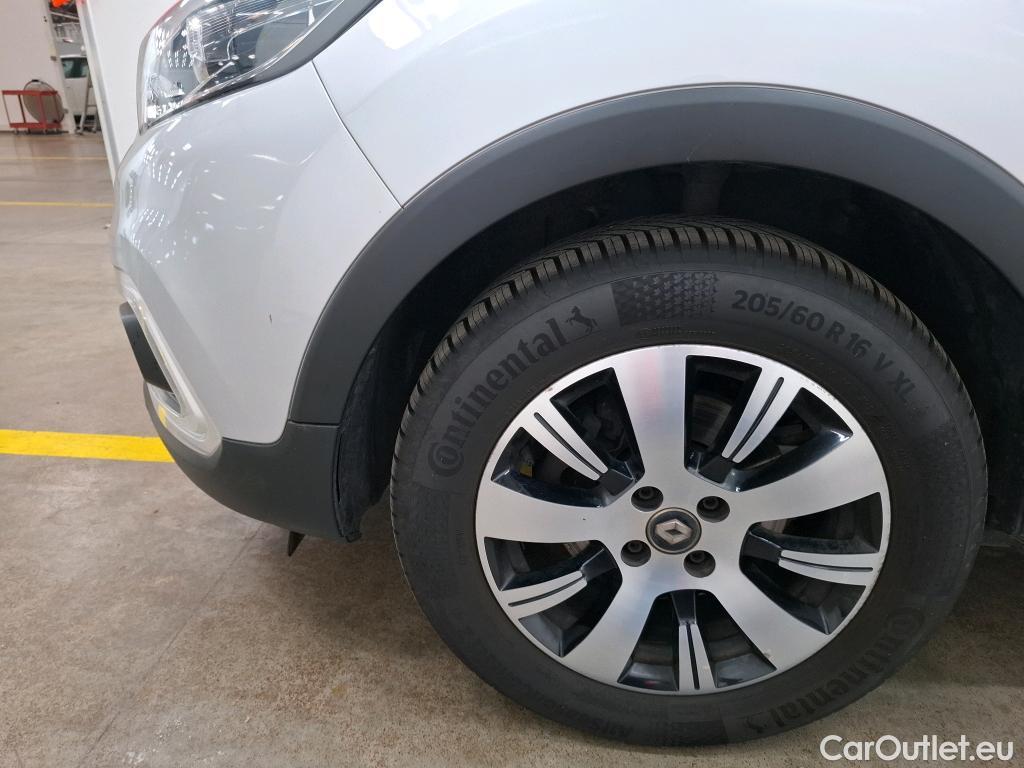  Renault  Captur RENAULT  / 2017 / 5P / Crossover Business dCi 90 #33