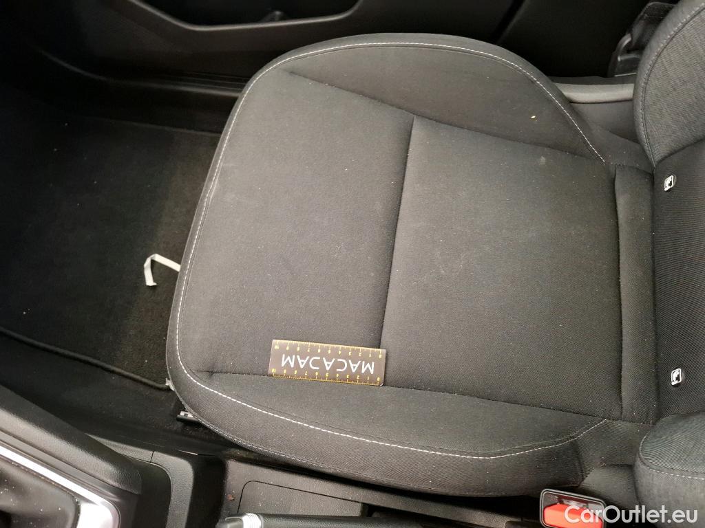  Renault  Captur  II Business 1.5 dCi 95CV BVM6 E6dT #32