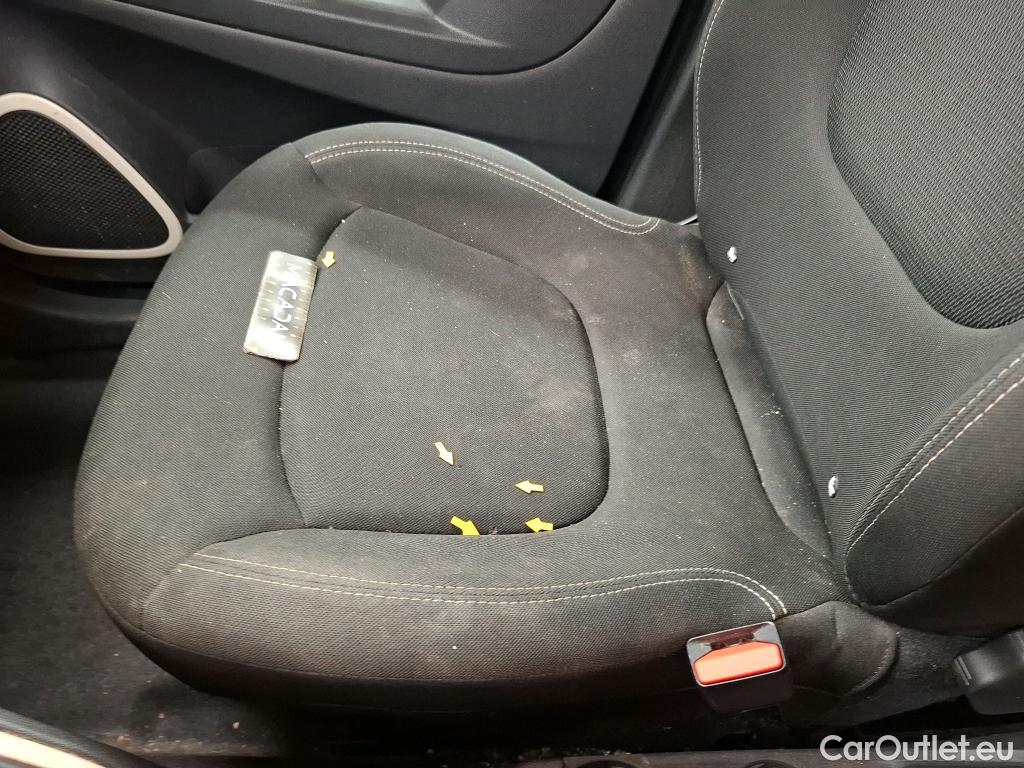  Renault  Captur RENAULT  / 2017 / 5P / Crossover Business dCi 90 #1
