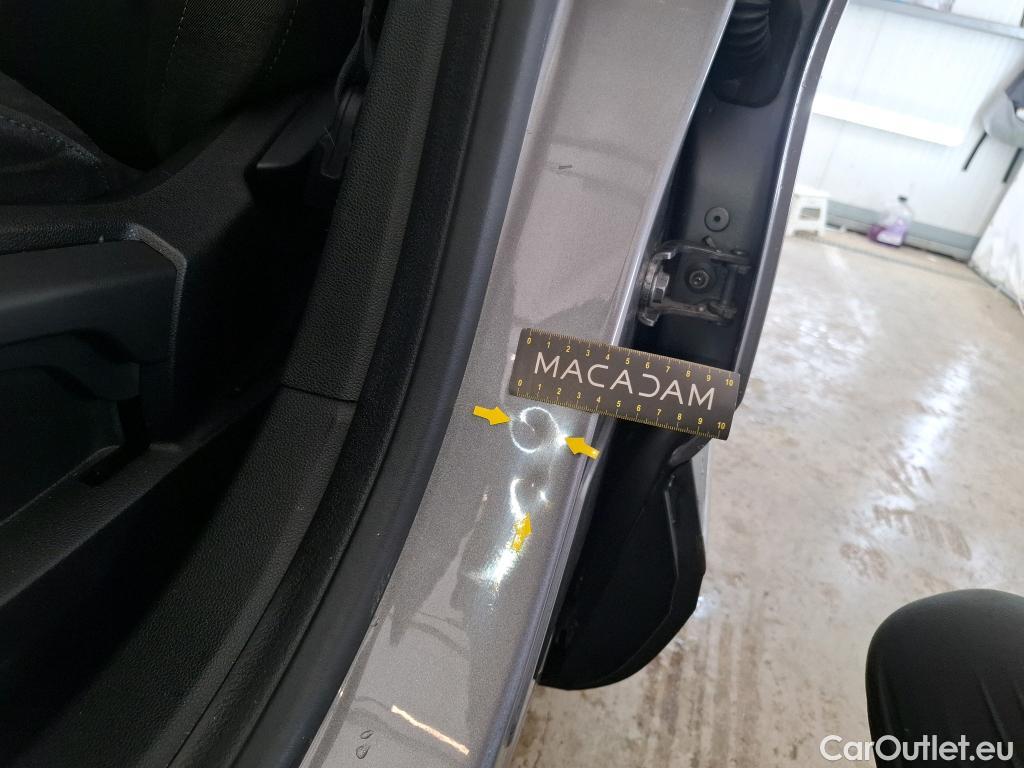 Renault  Captur  II Business 1.5 dCi 95CV BVM6 E6dT #22