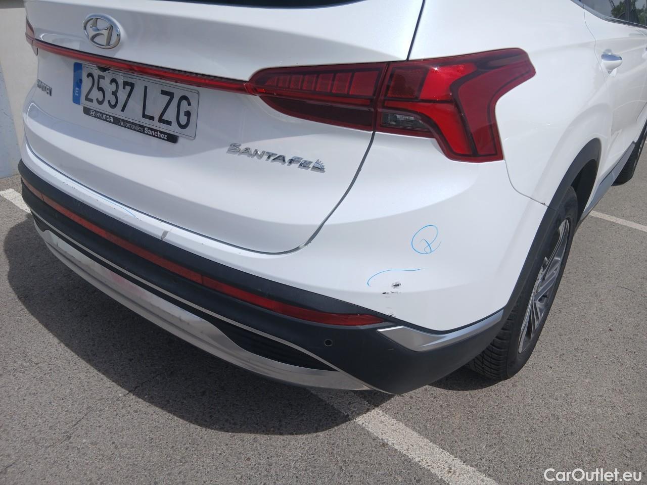  Land Rover  Discovery HYUNDAI Santa Fe / 2021 / 5P / todoterreno 2.2 CRDi Tecno DCT 4x2 #25