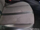  Peugeot  2008 PEUGEOT  / 2019 / 5P / CROSSOVER BLUEHDI 130 EAT8 ALLURE S/S AUT. #132